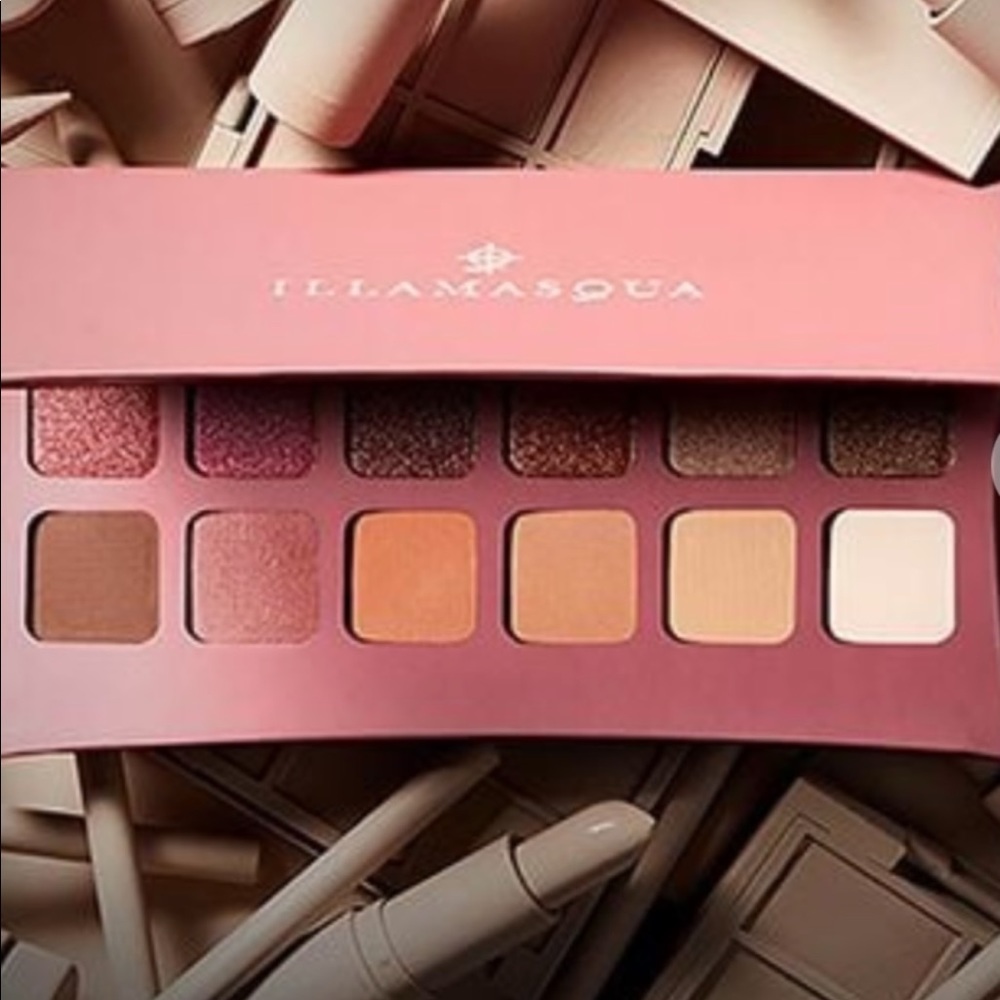 ILLAMASQUA Unveiled Artistry Palette